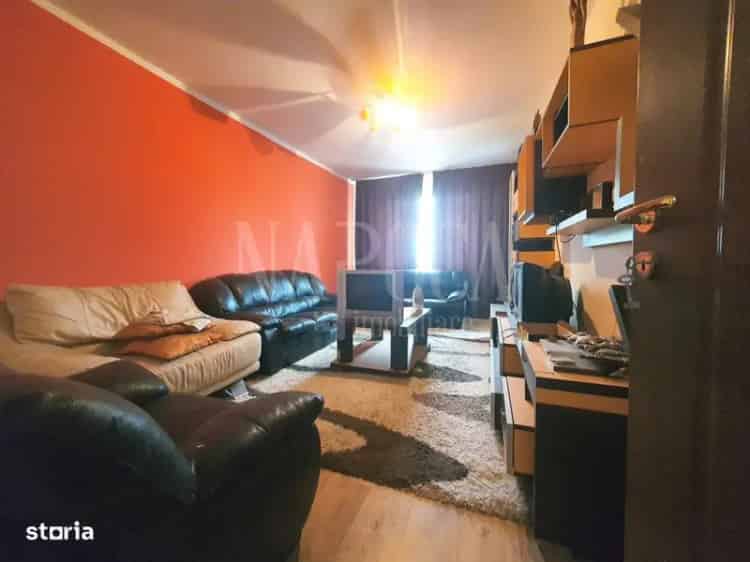 Apartament 4 camere de vanzare in Decebal-Dacia Oradea, Oradea