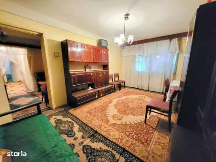 Apartament, 67 m², 
