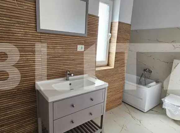 Vanzare duplex 3 camere Mosnita Noua cu terasa si gradina