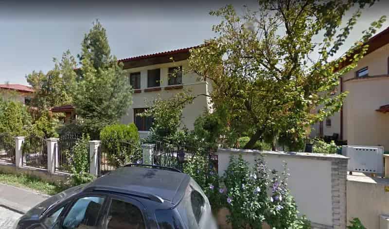 Vilă Sp+P+E 28370mp Garaj Teren 40507mp Sector 1 Bucuresti