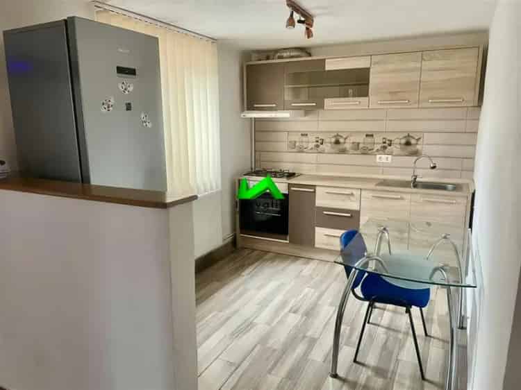 Apartament de inchiriat 3 camere curte Sibiu El Gringo