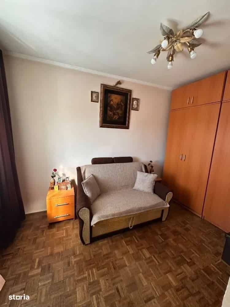 Apartment 2 Camere Mobilat si Utilat Trivale