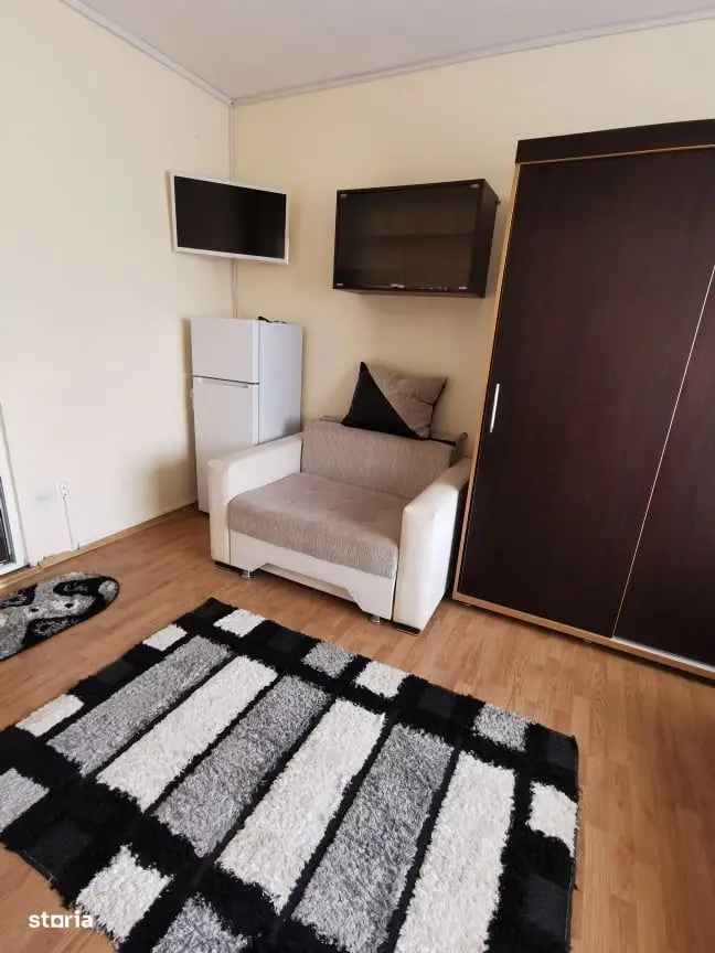 Vanzare apartamente garsoniera in spate la Mall Micro 40 cu aer conditionat