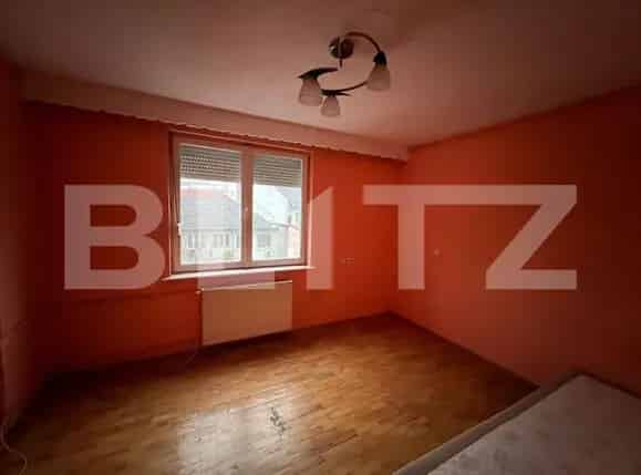 Apartament 2 camere 50 mp Etaj 2 Zona Str Corvinilor