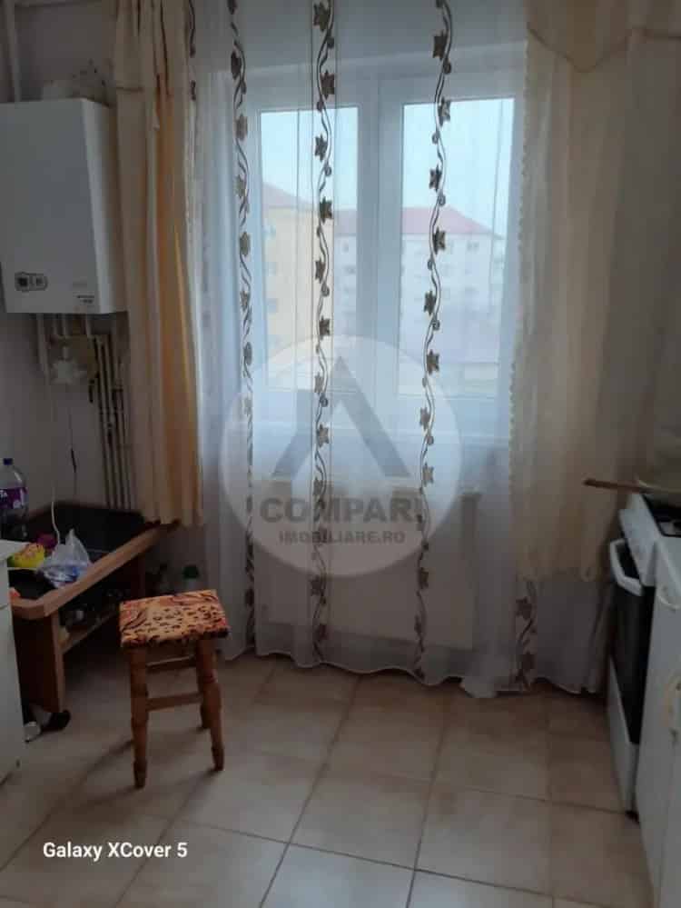 Garsoniera Obcini Suceava - 33mp - Decomandat