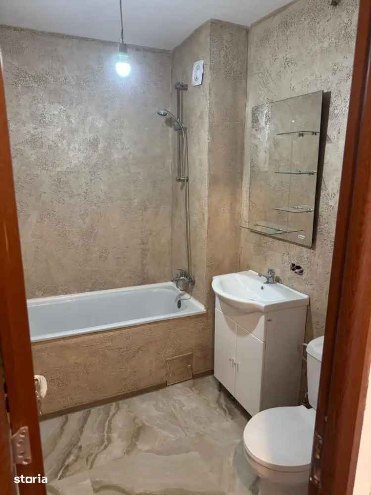 Vânzare apartament 2 camere Tiglina 3 recent renovat