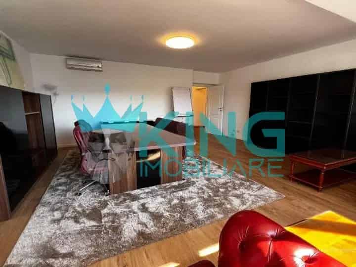 Spatiu Birouri Alba Iulia - 3 Camere 2 Bai Balcon