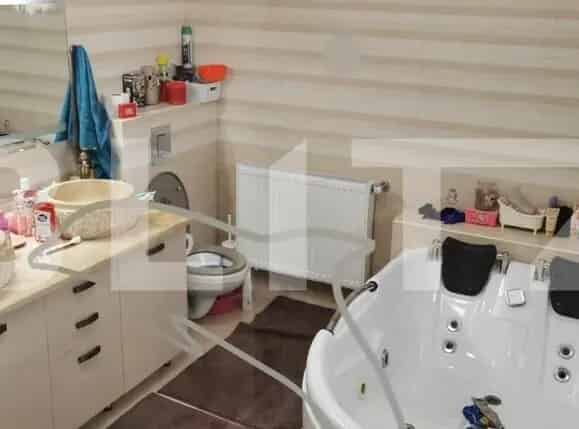 Casa de vanzare Voluntari 5 camere 231mp 590mp teren