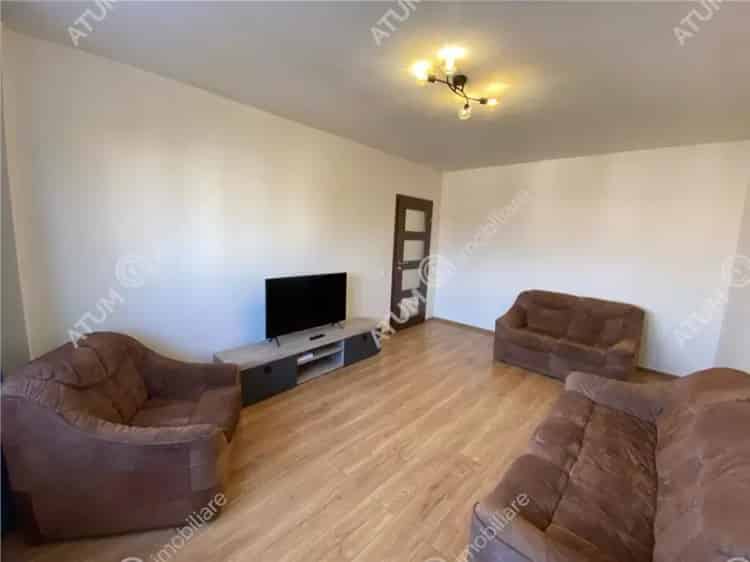 Apartament cu 3 camere decomandate zona Calea Dumbravii Sibiu