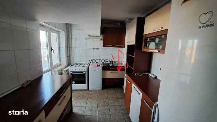 Apartament de vanzare 3 camere in Rond Alba Iulia cu 2 bai si 4 balcoane