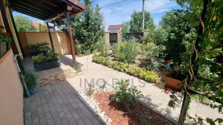 Duplex Giarmata-Vii 145mp 443mp teren Carport