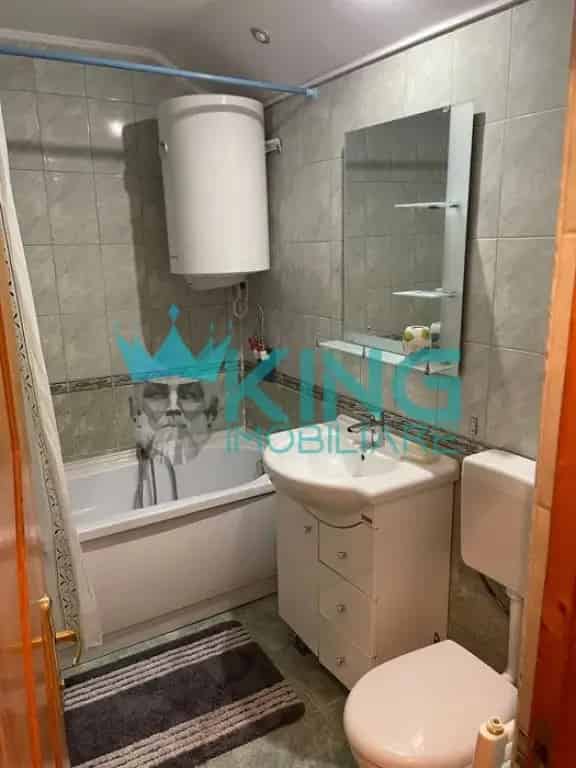 3 Camere | Etajul 3| Zona Centrala | Bloc Renovat | Balcon