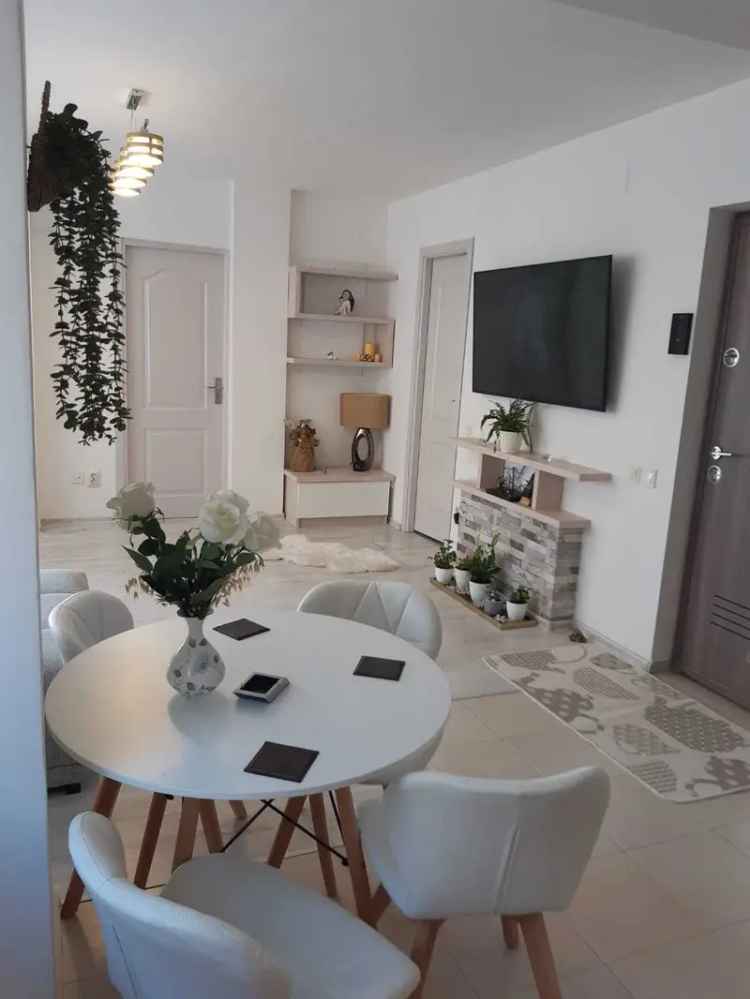 Apartament de vânzare 2 camere în Constanța cu balcon și lift