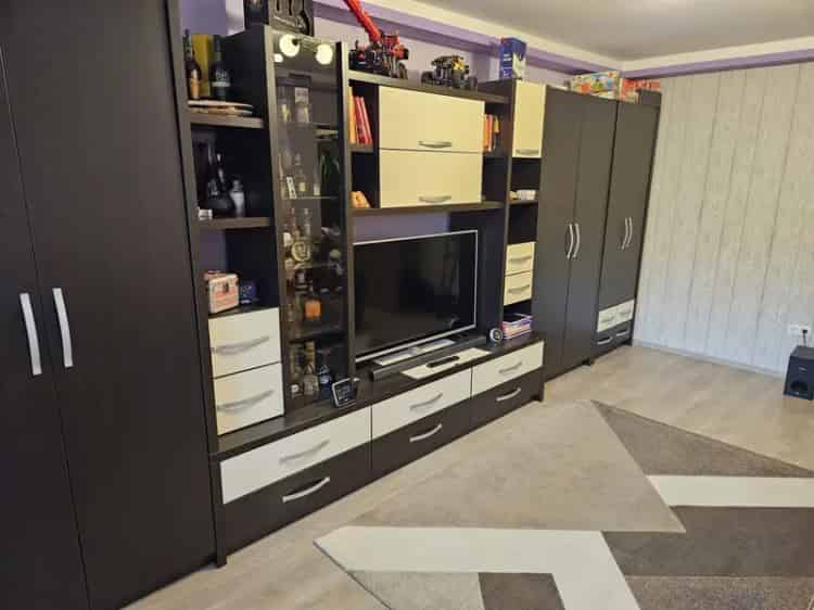 Apartament 2 camere Tudor - Decomandat - Etaj 2 - Centrala Noua