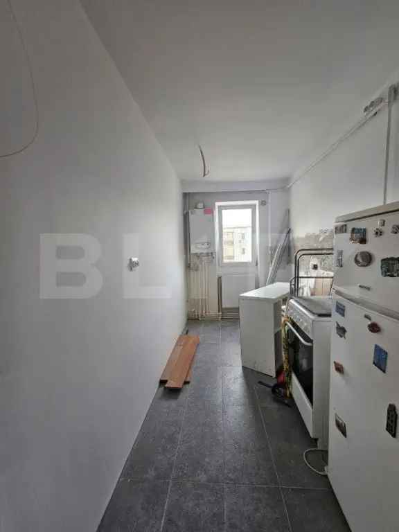 Apartament renovat, 2 camere, 40 mp, pe strada Minerului, De