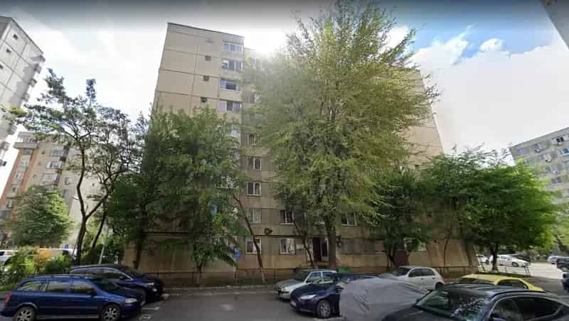 Apartament 4 camere 8379 mp Sector 4 Bucuresti