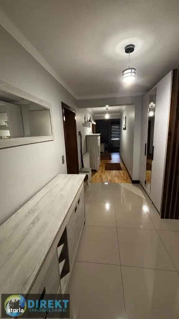 Vanzare apartament 5 camere Calea Moldovei cu loc de parcare