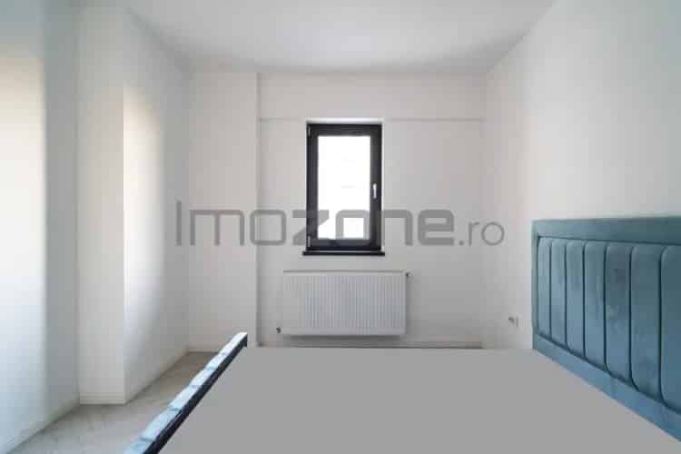 Apartament 3 camere Pacii - Prima inchiriere