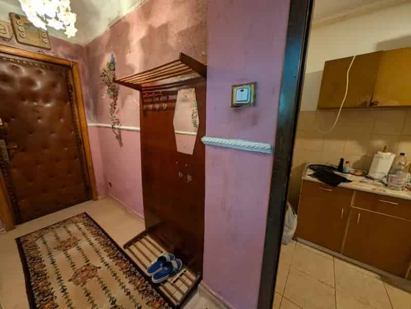 Apartament 3 camere Alecu Russo Etaj 1 Decomandat