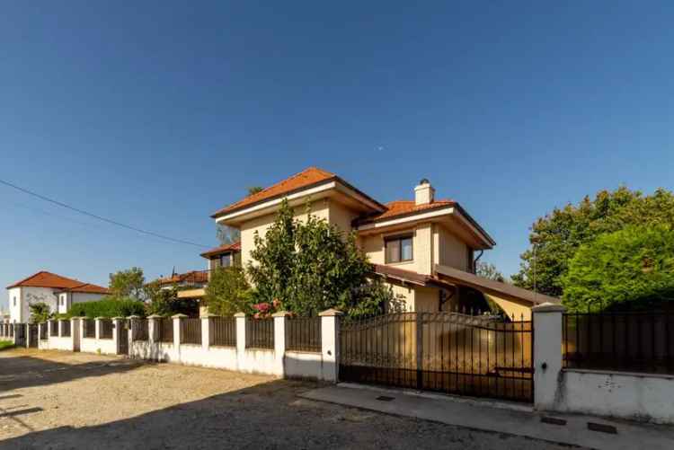 0% Comision Casa 6 camere+teren 726 mp-Calinesti-Ciocanesti-8km de Pitesti!