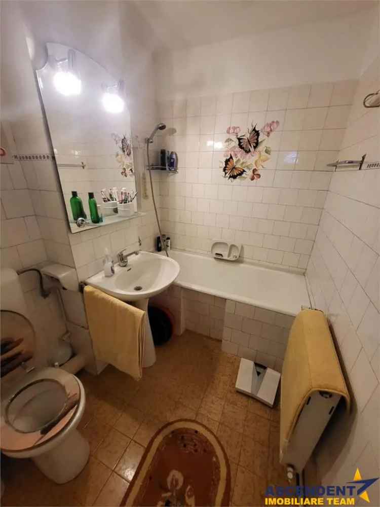 Apartament de vanzare cu 4 camere in Grivitei Brasov cu doua balcoane