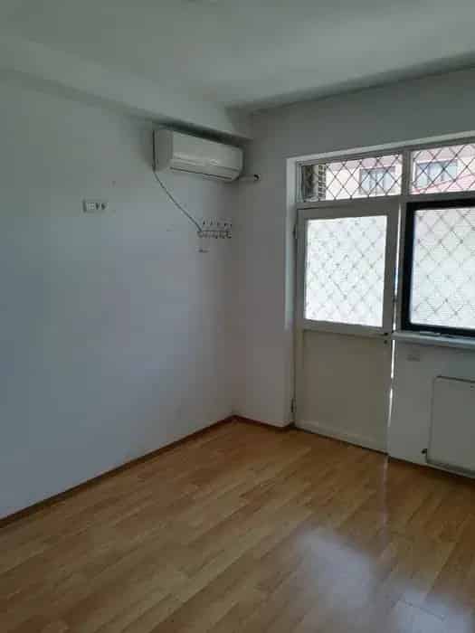 Spatiu Comercial 18mp Bd Mamaia - Chirie