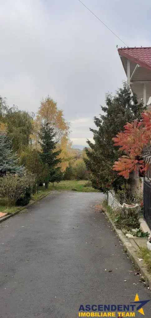 Casa cu gradina, piscina  si alte facilitati, Tarlungeni, Brasov