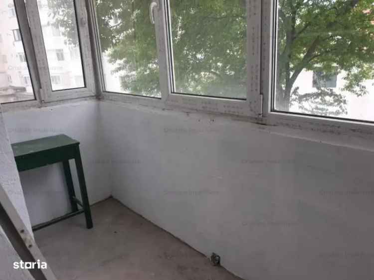 Vand garsoniera ultracentral etaj 2 Bariera renovata