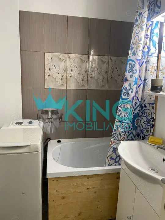 Inchiriere apartamente 2 camere Central cu balcon inchis si centrala