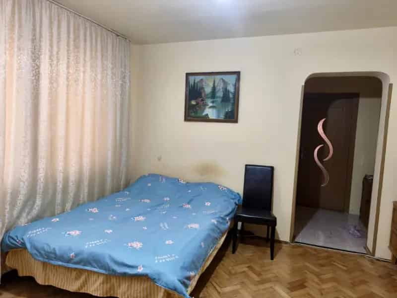 Apartament 2 camere Etaj 1 Bloc Caramida Mobilat Utilat