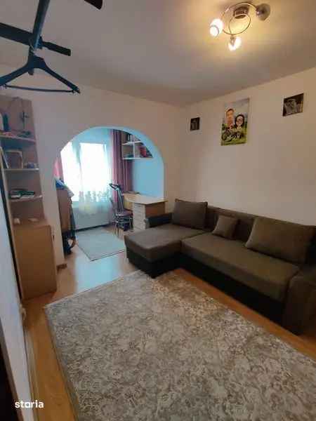 Apartament de vanzare 3 camere cu terase pe strada Pacii