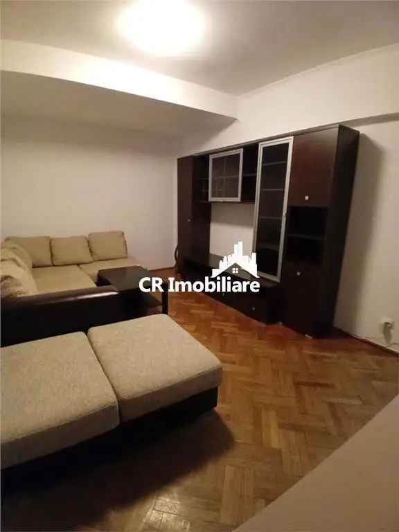 Inchiriere apartament 2 camere in zona Piata Romana cu balcon