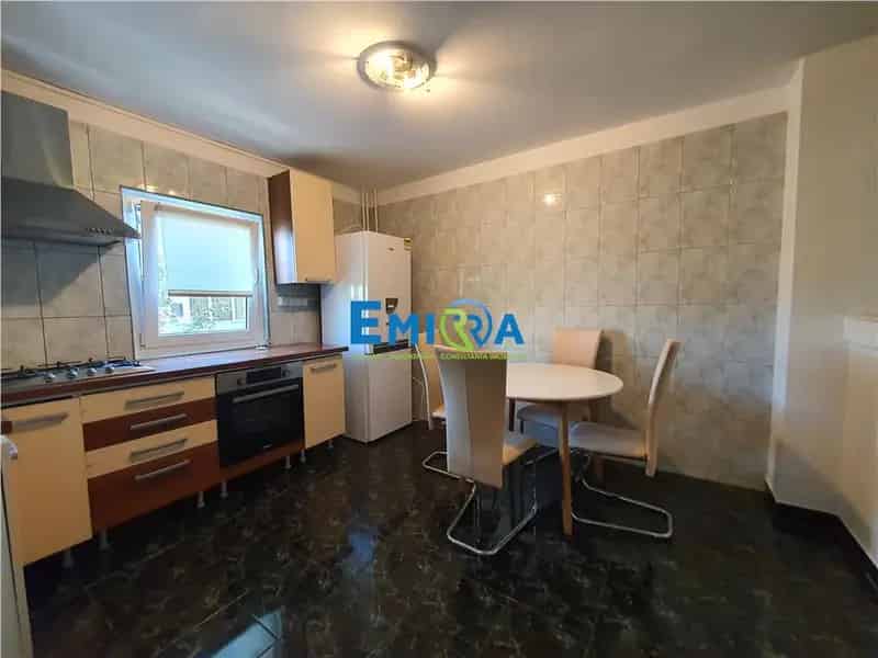 Chirie Apartament 3 Camere Langa Arena Mall Etaj 2 Mobilat