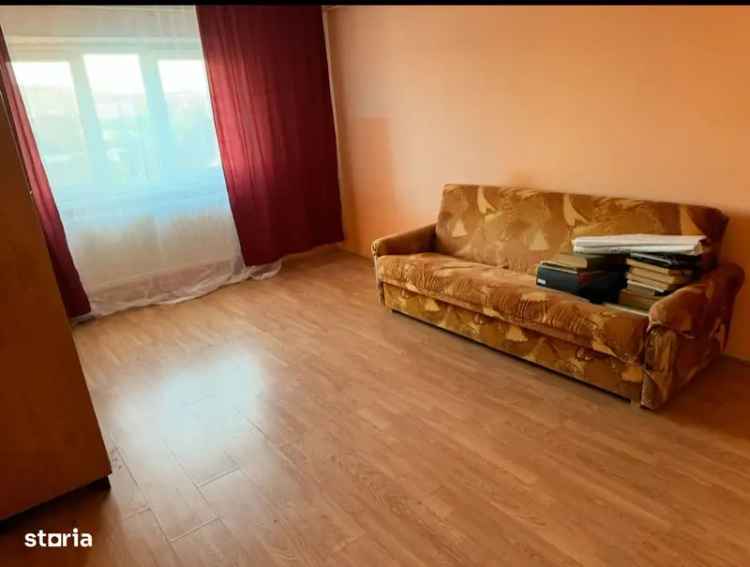 Vând apartament 3 camere Rogerius cu dotări moderne și renovare necesară