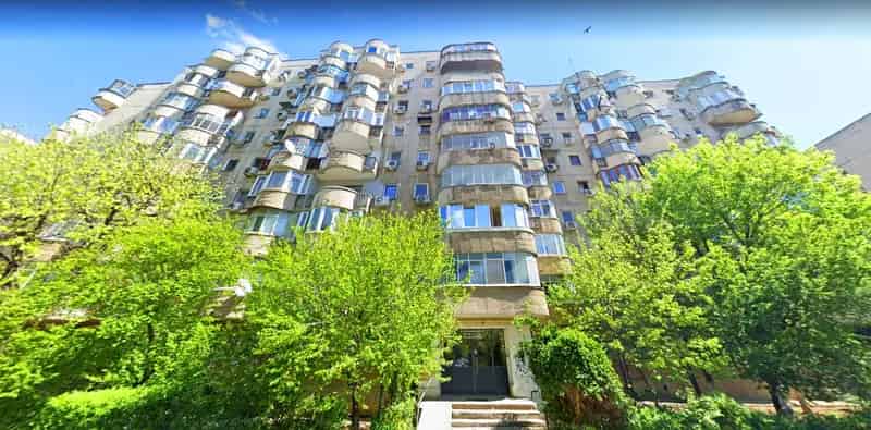 Garsoniera 3699mp decomandata confort 1 etaj 8 Bucuresti