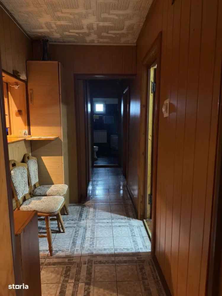 Apartament de vânzare cu 4 camere mobilat în Călărași 4