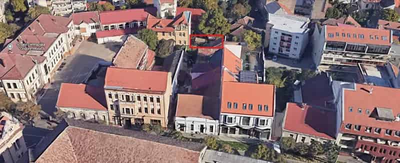De Vânzare Casă 2 Camere Centrală - Renovare