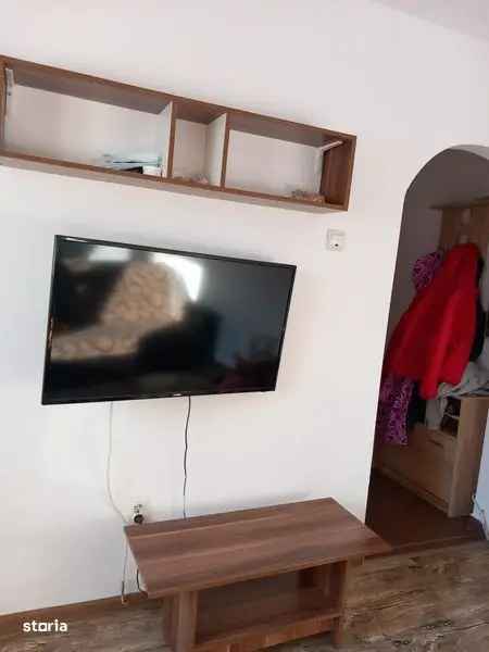 Vând apartamente 2 camere mobilate și utilate etajul 3