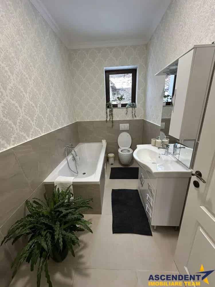 Doua Apartamente Schei Brasov 150mp Garaj Finisaje Lux