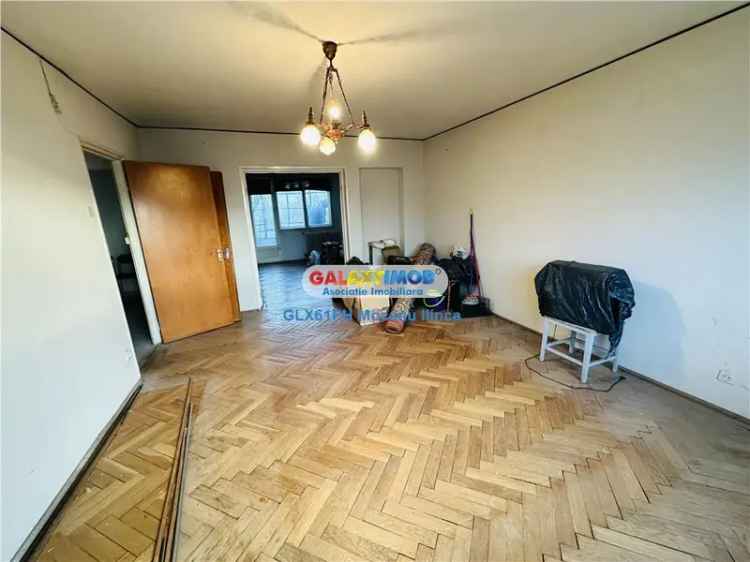 Vanzare apartament 4 camere in Ploiesti cu balcon si renovare necesara