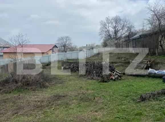 Teren Intravilan Central 1268 mp Utilitati