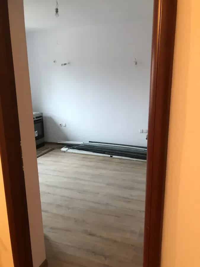 Vila Duplex Pipera - 475mp - 9 Camere - 4 Bai - OMV