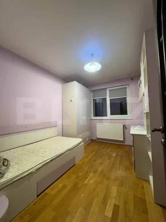 Apartament 3 camere 83 mp Decomandat Marasesti
