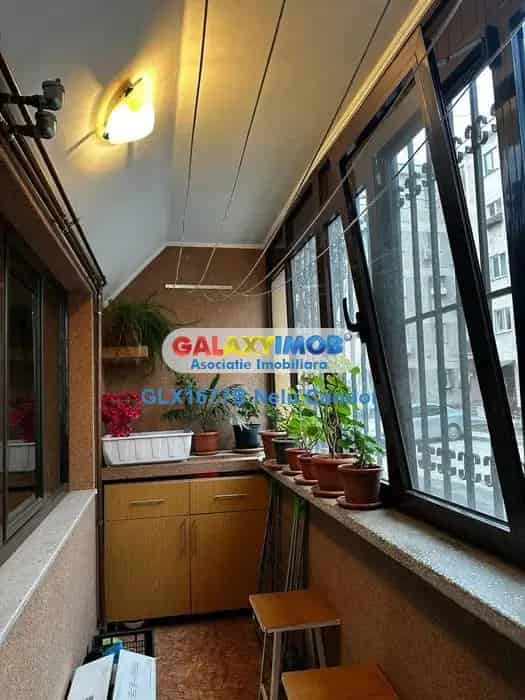 Apartament 3 camere Rahova vanzare