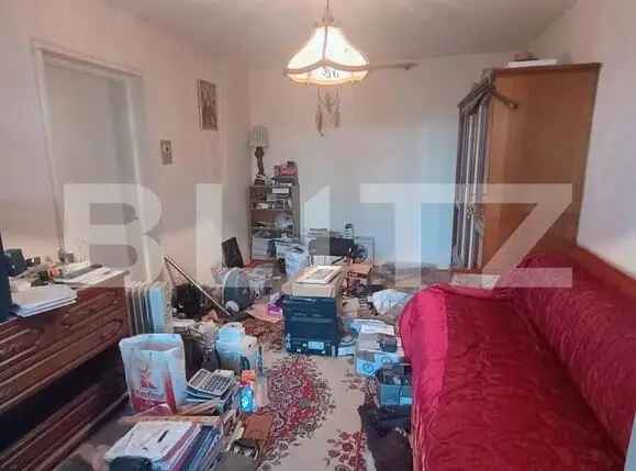 Apartament 4 camere, 3 balcoane inchise, zona Gara de Sud